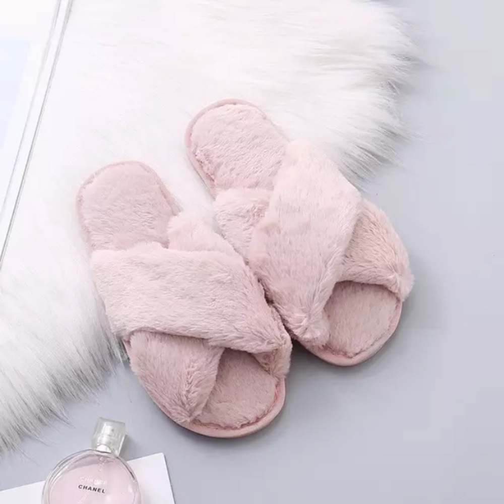 💕 NEW X Band Fur Slip On Slippers💕